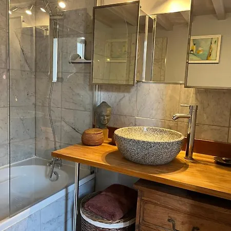 Apartamento Beaux-arts /republique F2 Lila