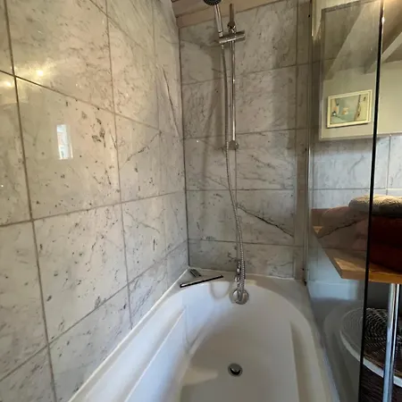 Beaux-arts /republique F2 Apartamento Lila